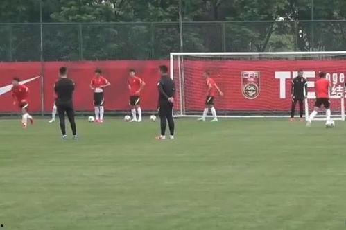 国足记者爆料新闻最新,揭秘国足备战世界杯关键策略  第1张